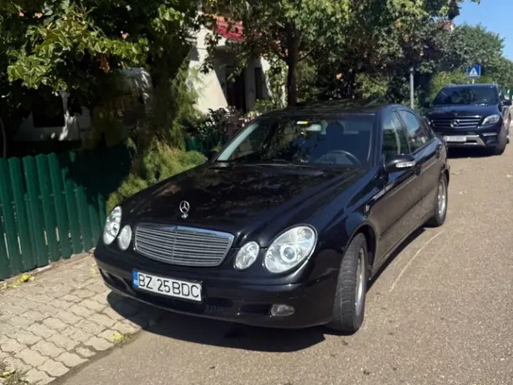 Mercedes-Benz E