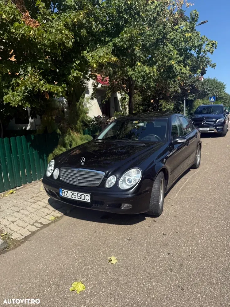 Mercedes-Benz E — imagine 3