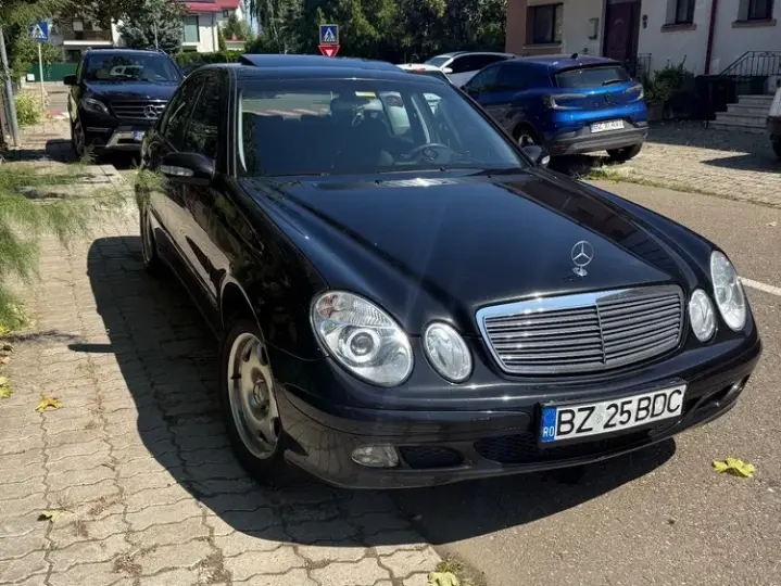 Mercedes-Benz E