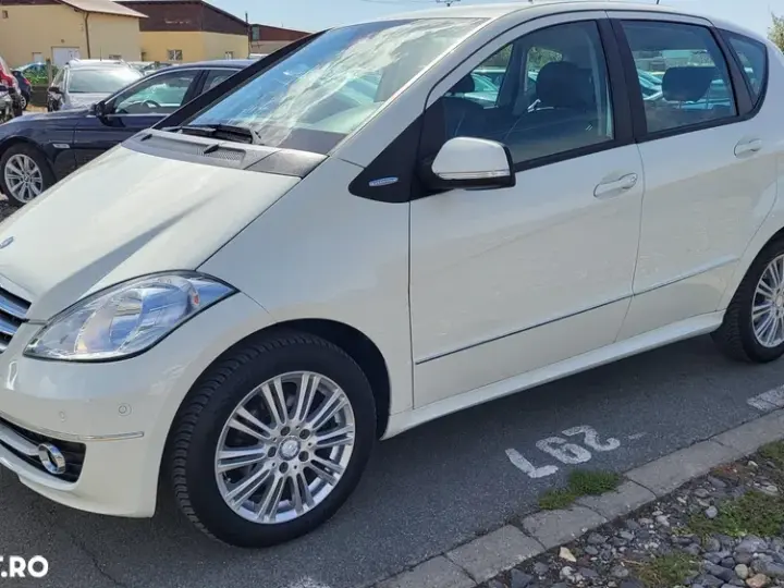 Mercedes-Benz A 180