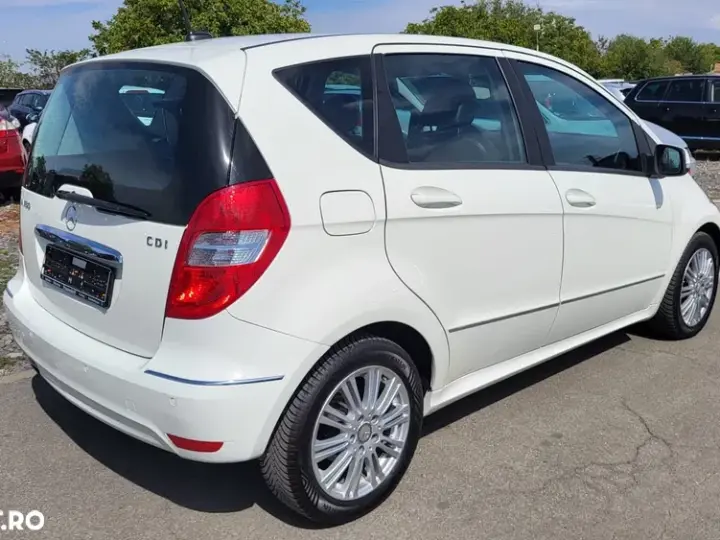 Mercedes-Benz A 180