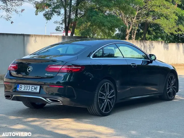 Mercedes-Benz E W213 400 4Matic 9G-TRONIC AMG Line