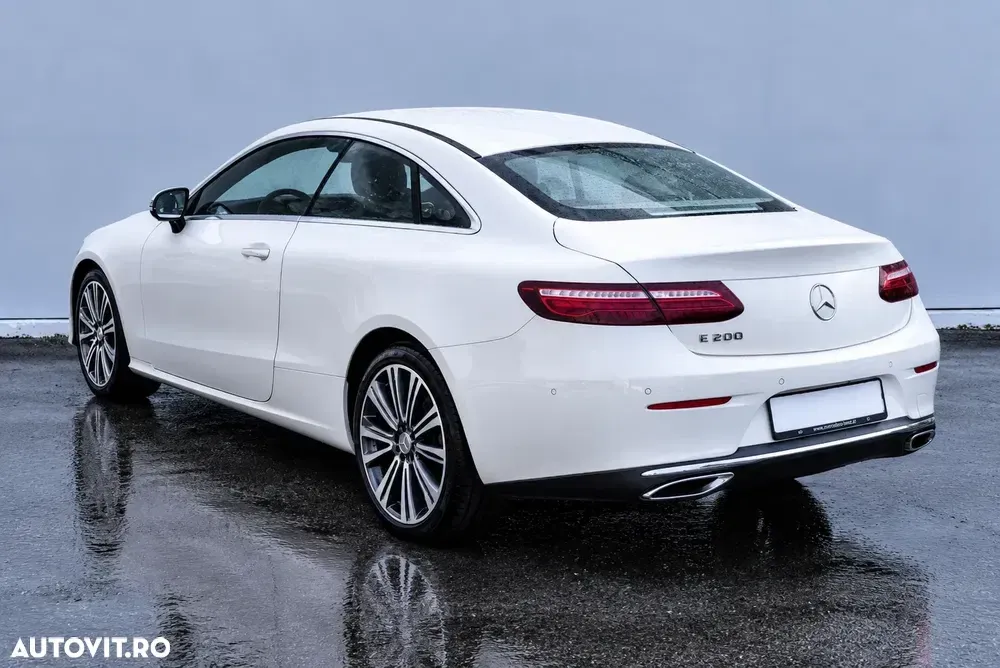 Mercedes-Benz E W213 200 MHEV — imagine 4