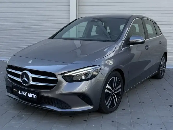 Mercedes-Benz B 180 W247
