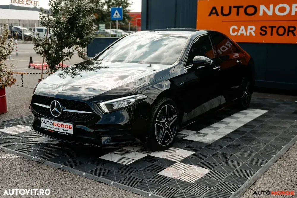 Mercedes-Benz A 250 W177/V177 e Sedan 8G-DCT Lim. AMG Line Advanced — imagine 3