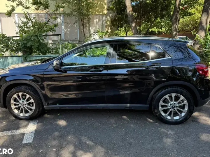 Mercedes-Benz GLA X156