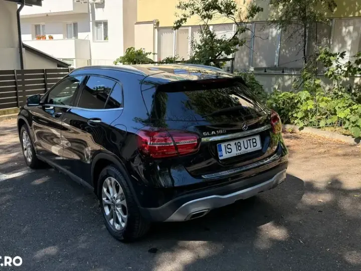 Mercedes-Benz GLA X156