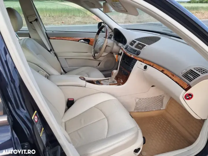 Mercedes-Benz E W211