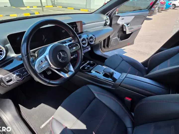 Mercedes-Benz A 180 W177/V177