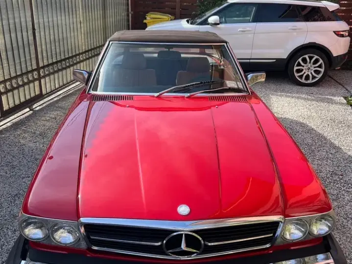 Mercedes-Benz SL R107
