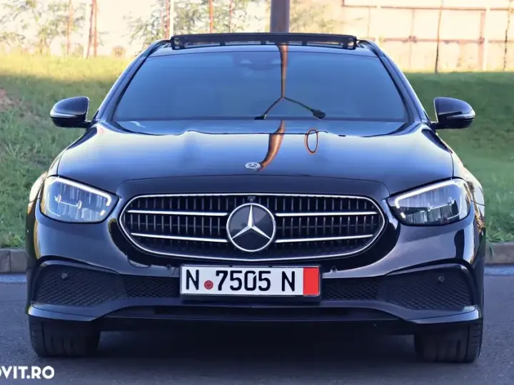 Mercedes-Benz E W213 300 9G-TRONIC Avantgarde