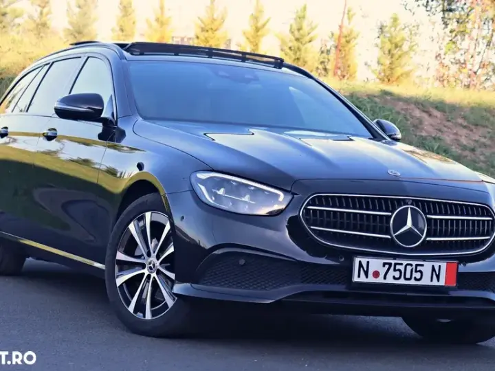Mercedes-Benz E W213 300 9G-TRONIC Avantgarde