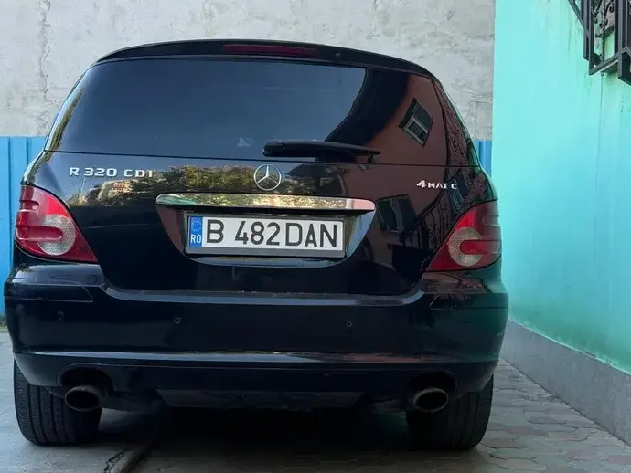 Mercedes-Benz R