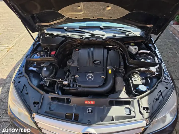 Mercedes-Benz C W204 200 CGI BlueEFFICIENCY