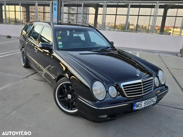 Mercedes-Benz E W210