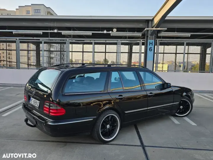 Mercedes-Benz E W210