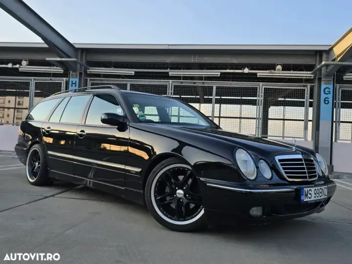 Mercedes-Benz E W210