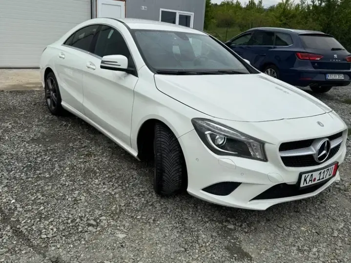 Mercedes-Benz CLA 180 C117