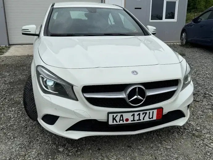 Mercedes-Benz CLA 180 C117