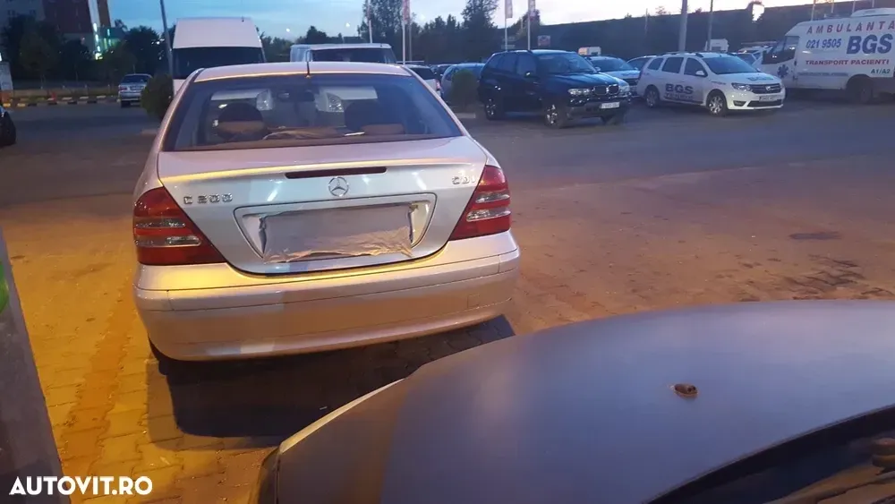 Mercedes-Benz C W203 200 CDI Classic — imagine 4