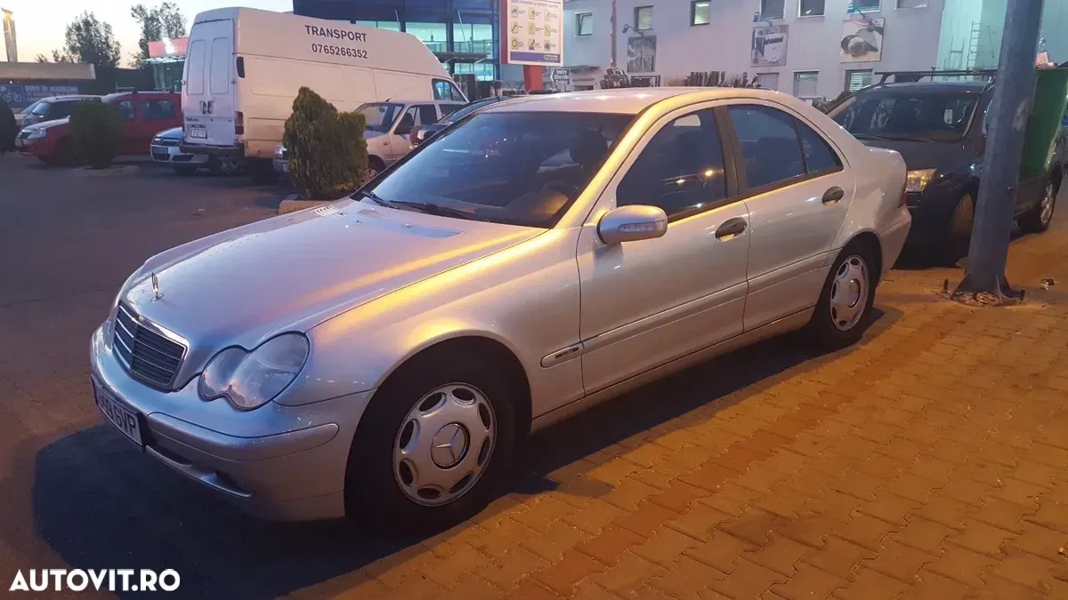 Mercedes-Benz C W203 200 CDI Classic — imagine 6