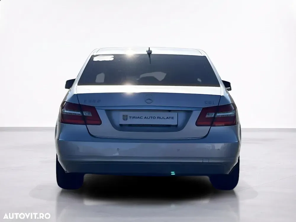 Mercedes-Benz E — imagine 4
