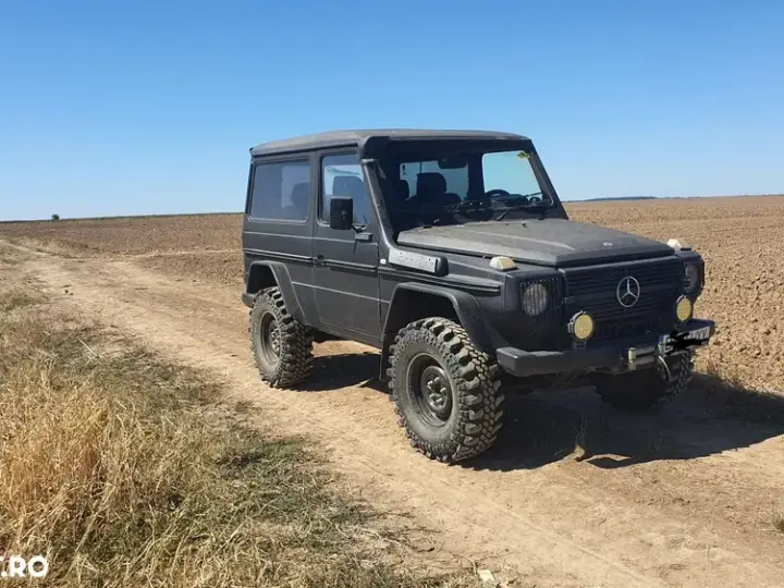 Mercedes-Benz G W460