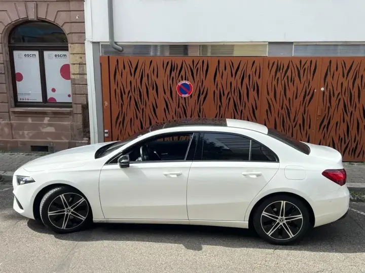 Mercedes-Benz A 200 W177/V177