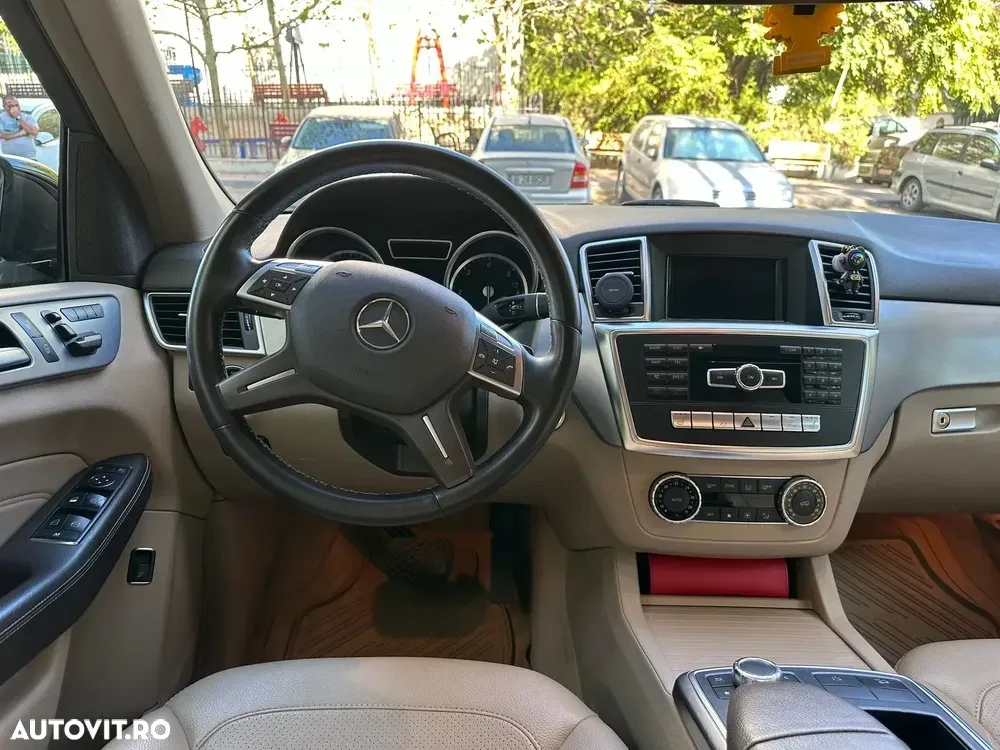 Mercedes-Benz ML 250 BlueTEC 4MATIC 7G-TRONIC Edition 1 — imagine 4
