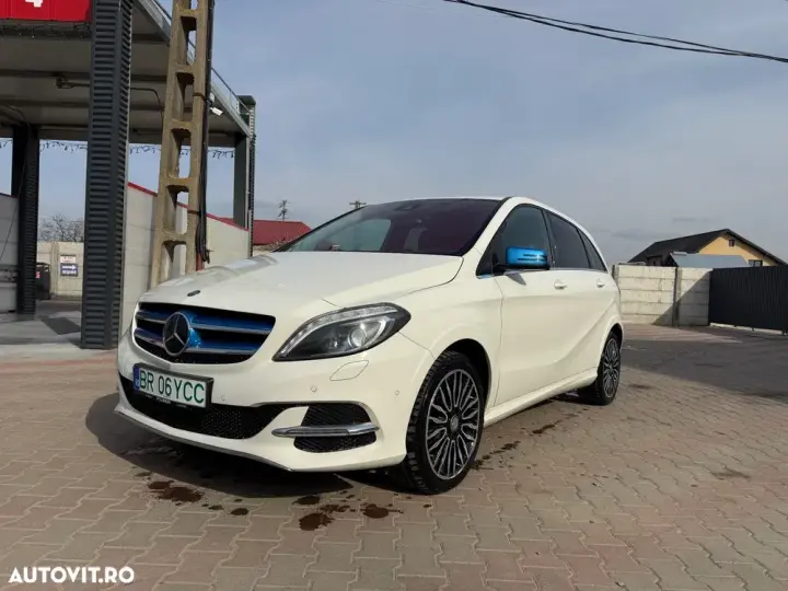 Mercedes-Benz B Electric Drive 250 e Style