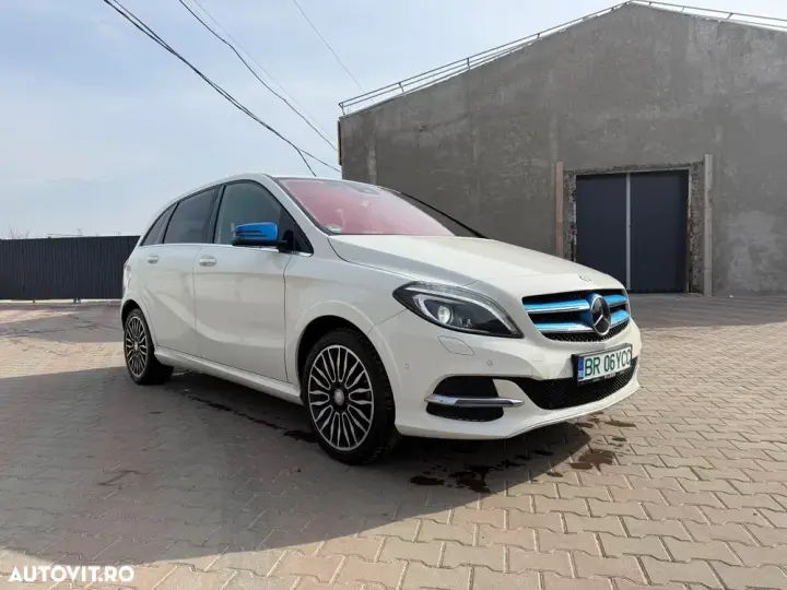 Mercedes-Benz B Electric Drive 250 e Style