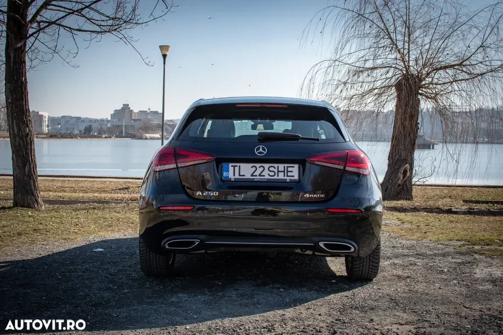 Mercedes-Benz A 250 W177/V177 4Matic Aut. — imagine 5