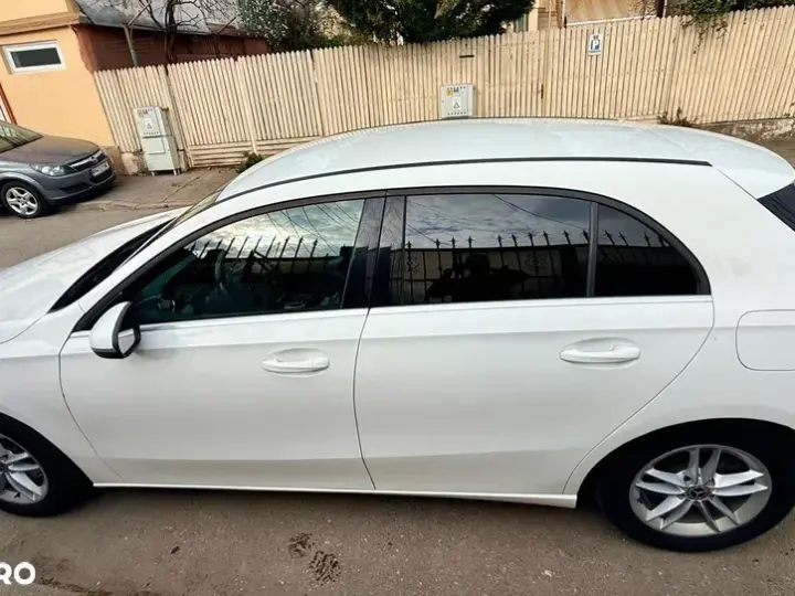 Mercedes-Benz A 180 W177/V177 d 7G-DCT