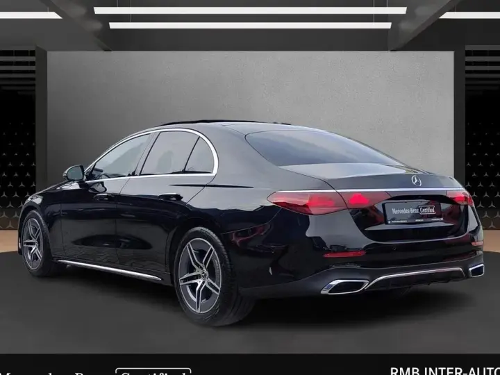 Mercedes-Benz E 200 4MATIC 9G-TRONIC AMG Line NIGHT Edition