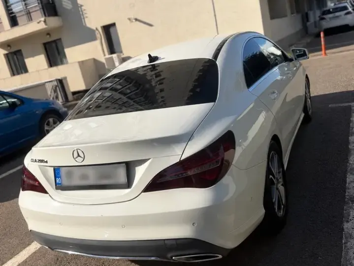 Mercedes-Benz CLA 200 C117