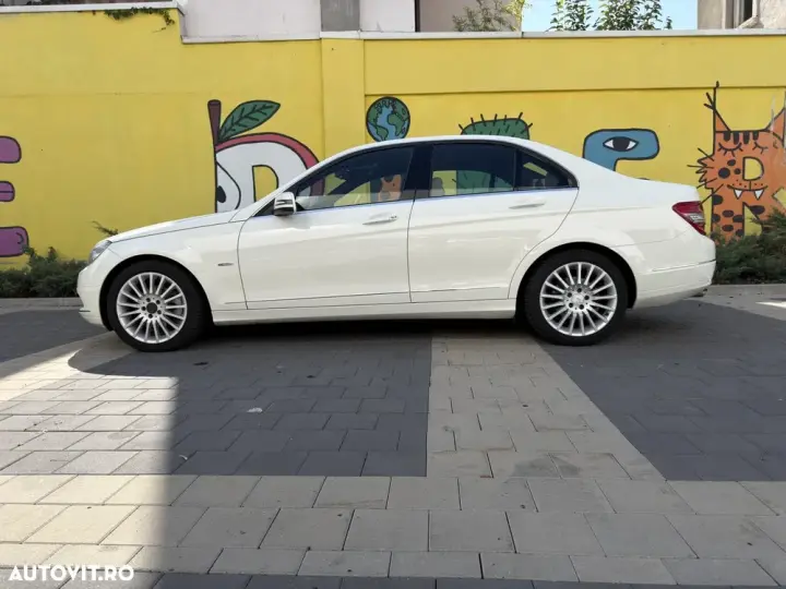 Mercedes-Benz C W204 180 Kompressor BlueEFFICIENCY Avantgarde