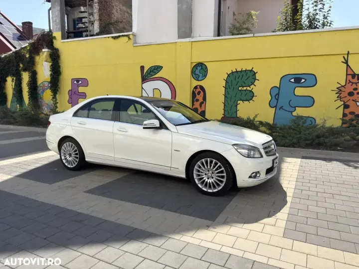 Mercedes-Benz C W204 180 Kompressor BlueEFFICIENCY Avantgarde