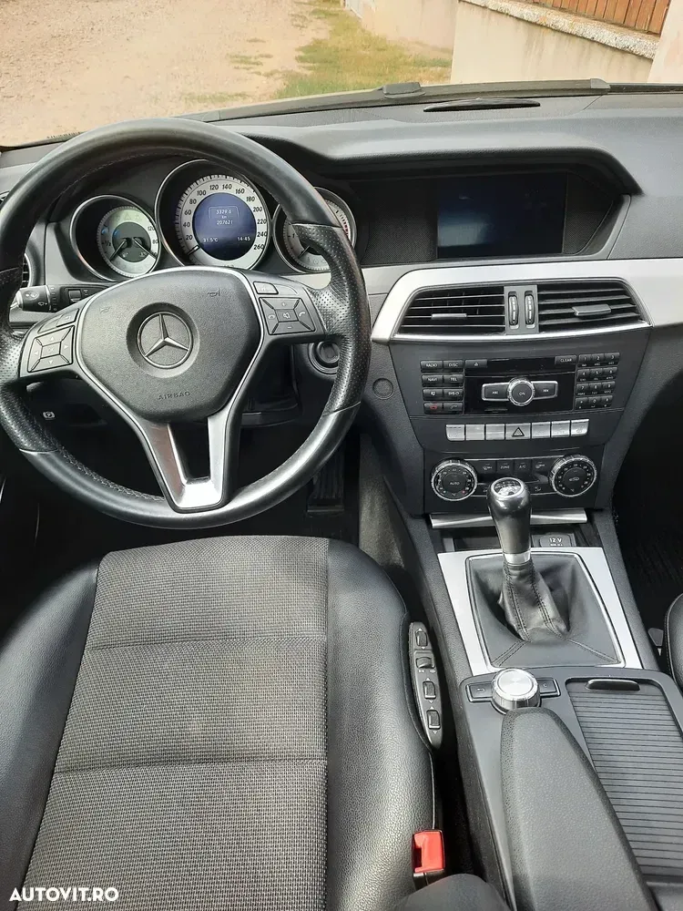 Mercedes-Benz C W204 — imagine 2
