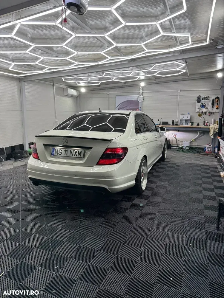 Mercedes-Benz C W204 320 CDI — imagine 2