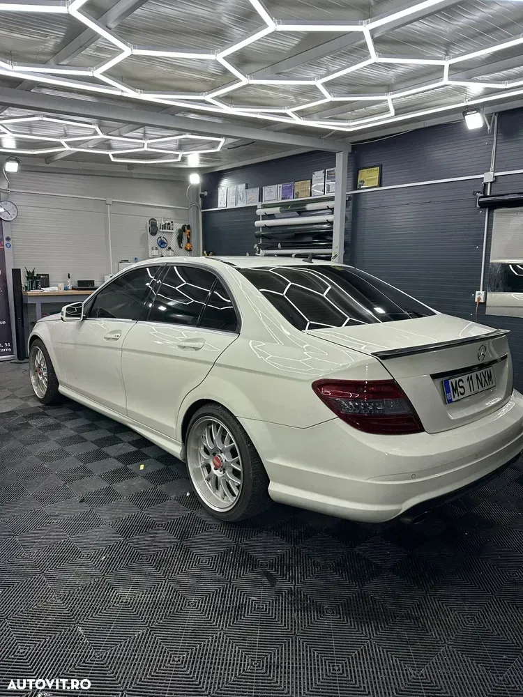 Mercedes-Benz C W204 320 CDI — imagine 3