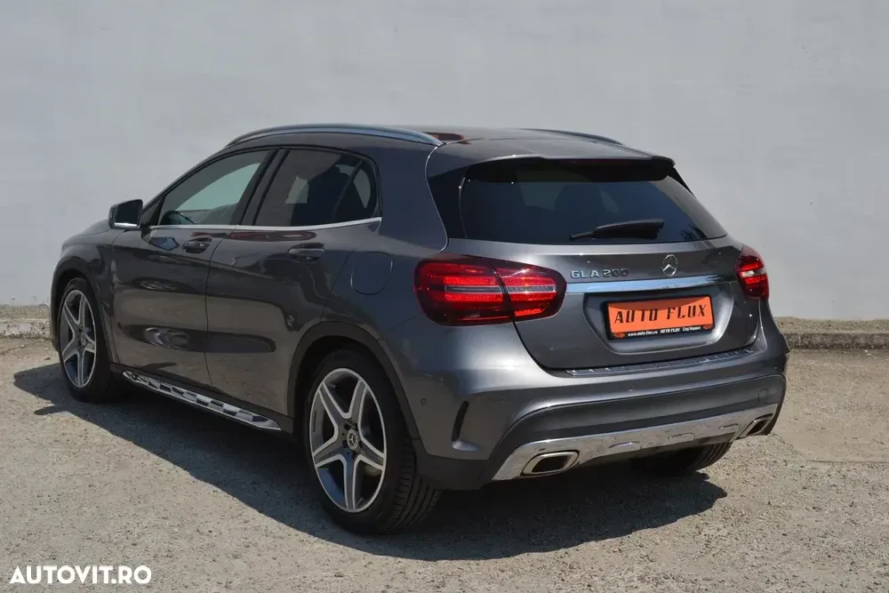 Mercedes-Benz GLA X156 200 7G-DCT AMG Line — imagine 4