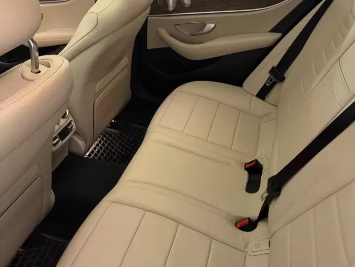 Mercedes-Benz E W213 300de 4Matic 9G-TRONIC Edition AMG Line