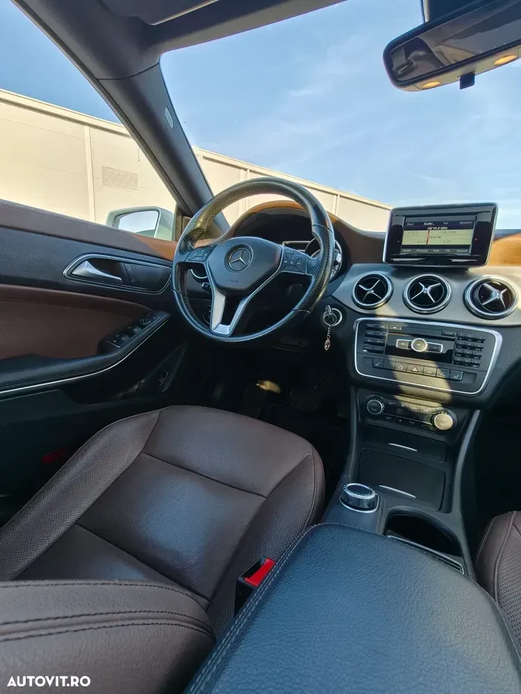 Mercedes-Benz CLA 200 C117 — imagine 2