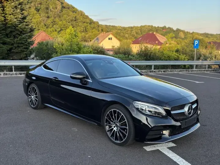 Mercedes-Benz C W205 200 9G-TRONIC AMG Line
