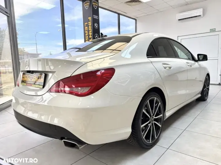 Mercedes-Benz CLA 180
