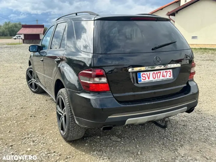 Mercedes-Benz ML W164