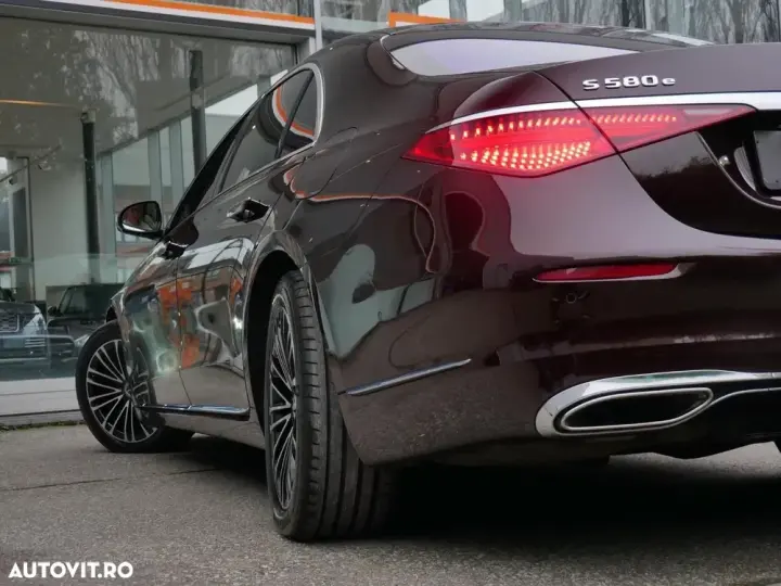 Mercedes-Benz S W223