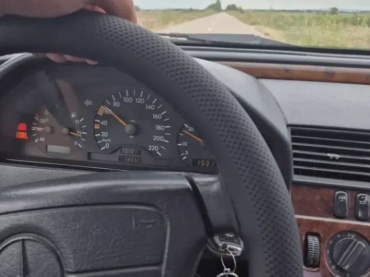 Mercedes-Benz C W202