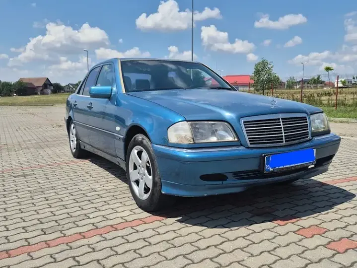 Mercedes-Benz C W202