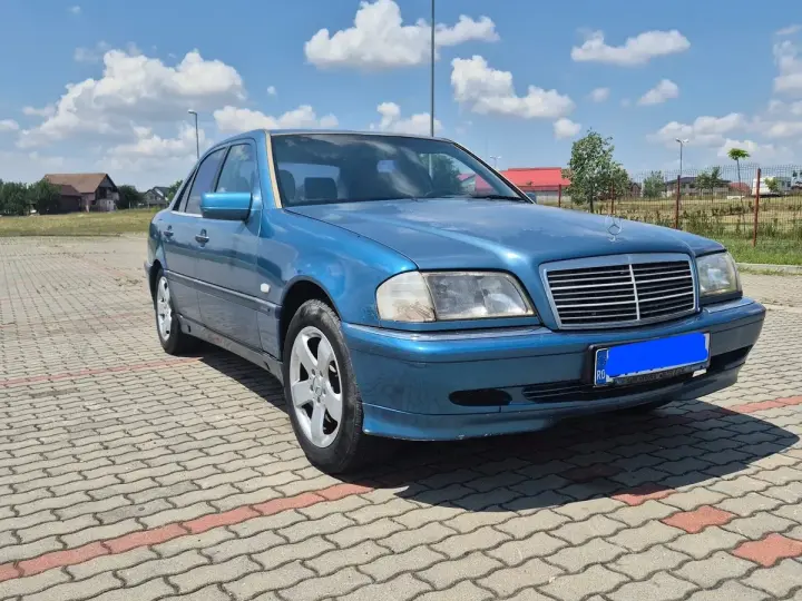 Mercedes-Benz C W202